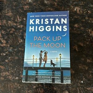 📚 5/$10 book bundle: Pack Up the Moon by Kristan Higgins
